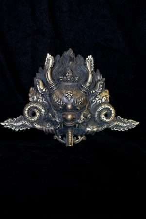 Chepphu Mask hanging brass 26cm