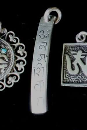 5 assorted pendants WS_PAS5