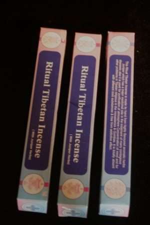 Tibetan ritual incense