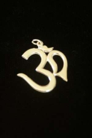 Om pendant 4cm