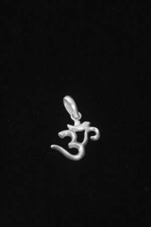 Silver Om pendant 2cm