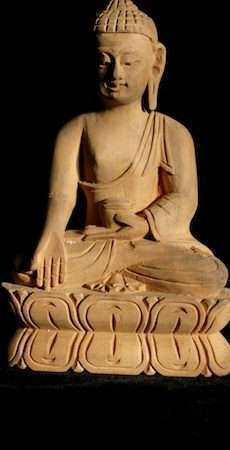Wood Buddha Ratnasambhava 15cm