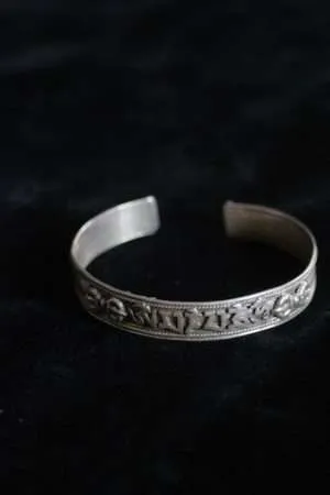 Om mane padme hum bracelet 10mm