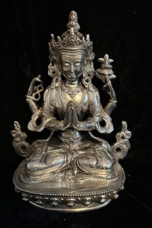 AVALOKITESVARA STATUE 22cm