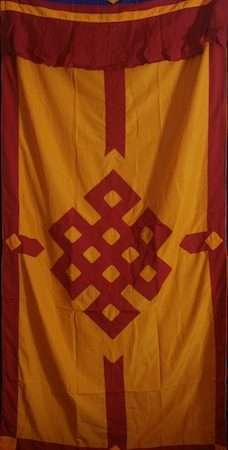 ENDLESS KNOT DOOR CURTAIN