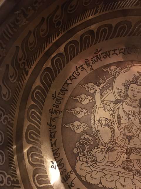 MANJUSRI Etched Singing Bowl  25cm - Image 4
