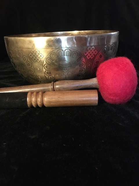 AVALOKITESVARA Etched Singing Bowl  25cm - Image 6