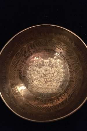 AVALOKITESVARA ETCHED SINGING BOWL 18cm