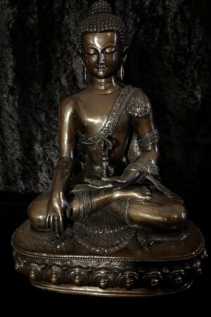 Akshobya Buddha statue 32cm