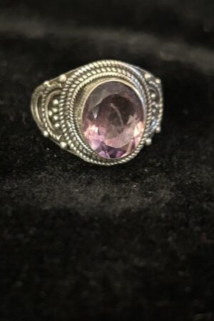 SILVER AMETHYST RING 3cm