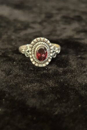 SILVER GARNET Ring